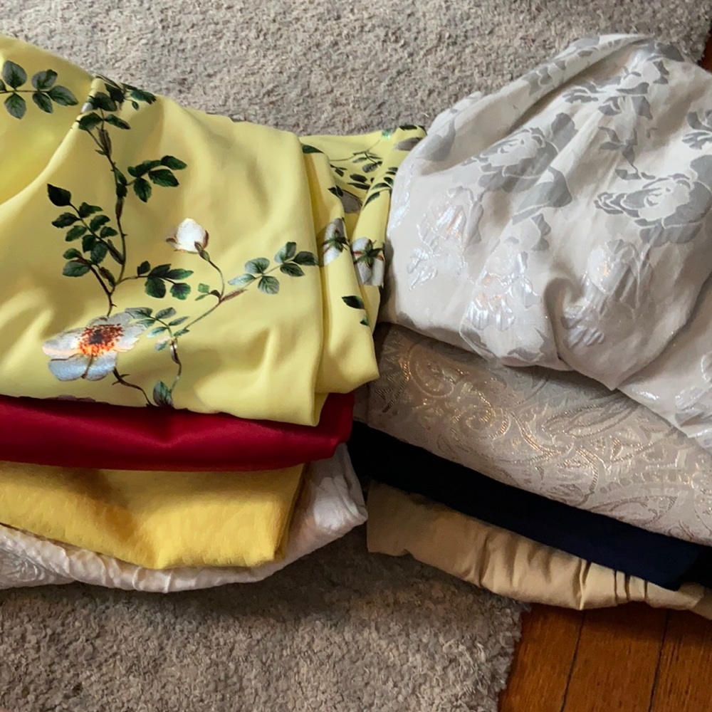 8 dresses for resale!